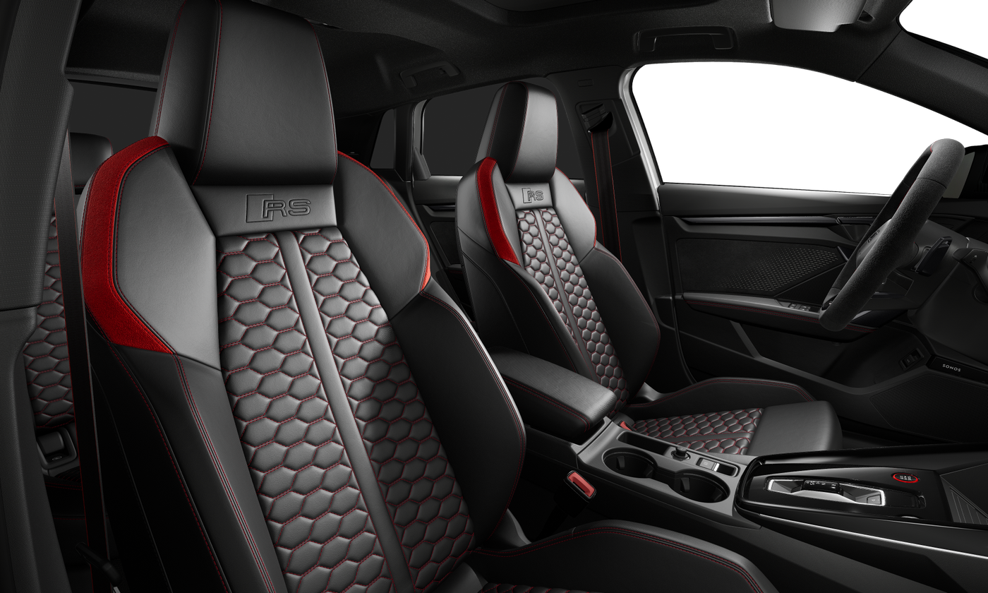 AUDI RS3 SPORTBACK | FACELIFT | NOVINKA 2025 | sportovní hot hatch | 400 koní | nový sportovní vzhled | nové české auto | ve výrobě | VIP sleva | nákup online | AUTOiBUY.com